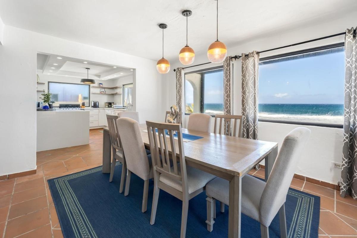 4 Bedroom Kikita Beach Villa Oceanfront W Pool Dorado Exterior photo